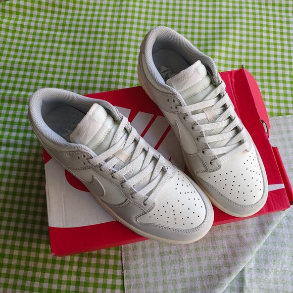 Nike White Sneakers - Picture 1 of 7